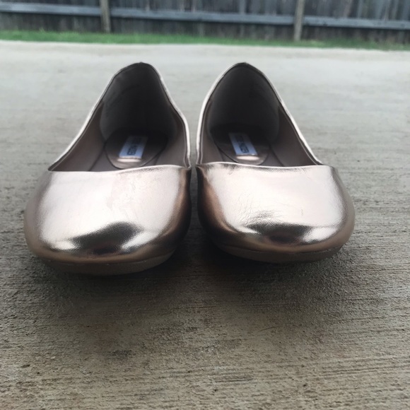 Steve Madden P-Heaven Flats in Rose Gold - Picture 2 of 8